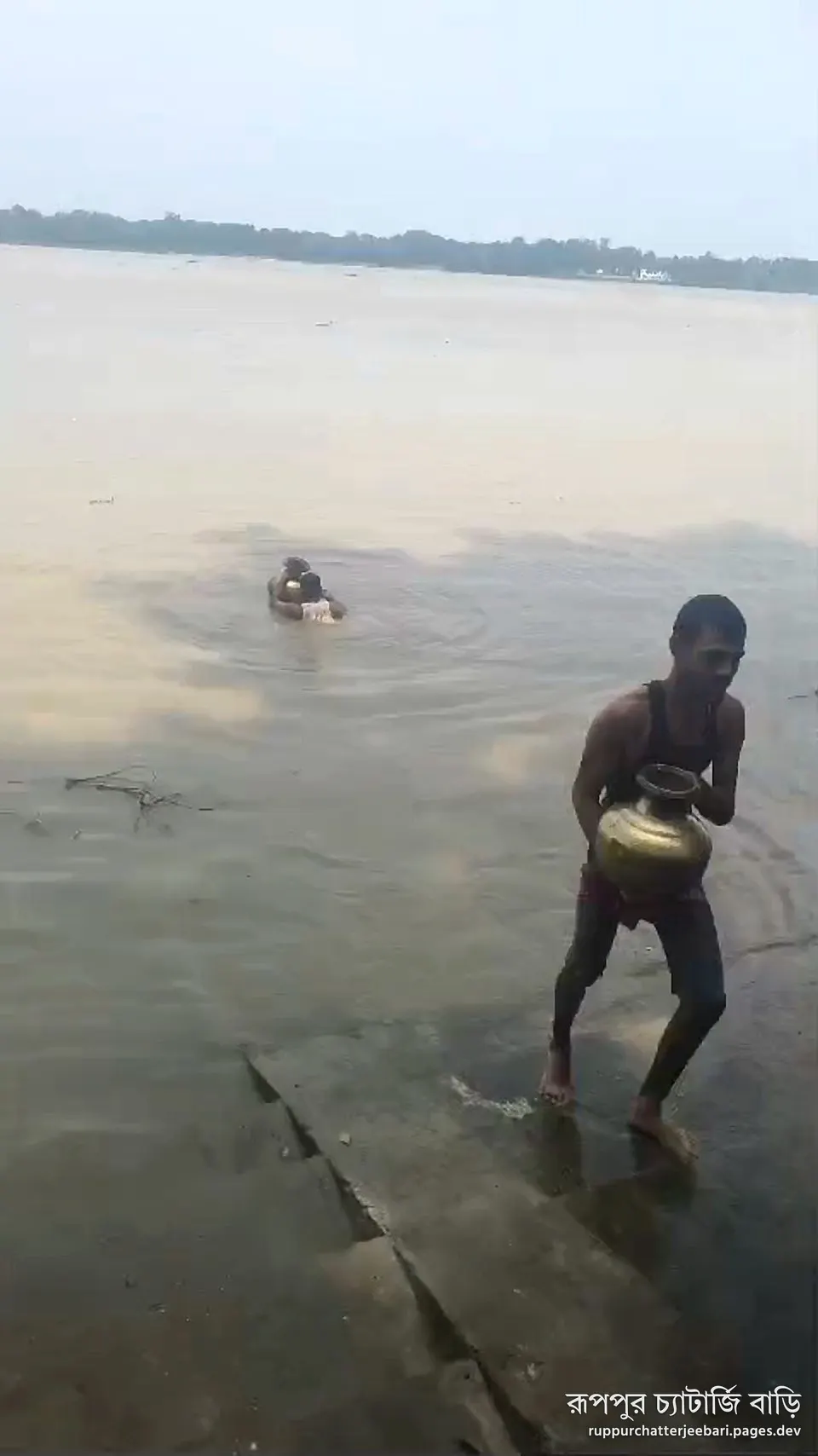 Ganga jol tola on Mahalaya: carrying a filled kolshi up the ghat steps (photo: Debajyoti)